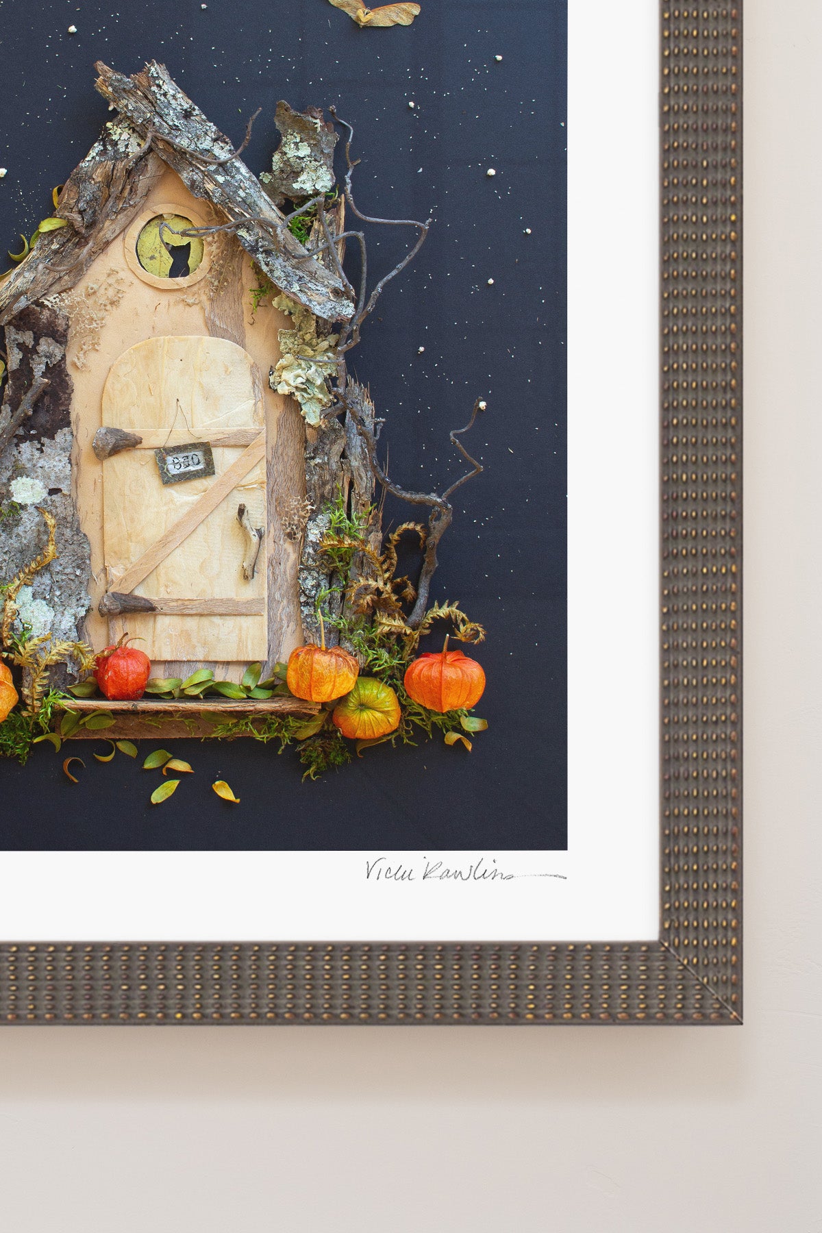 "BOO" Flower Print