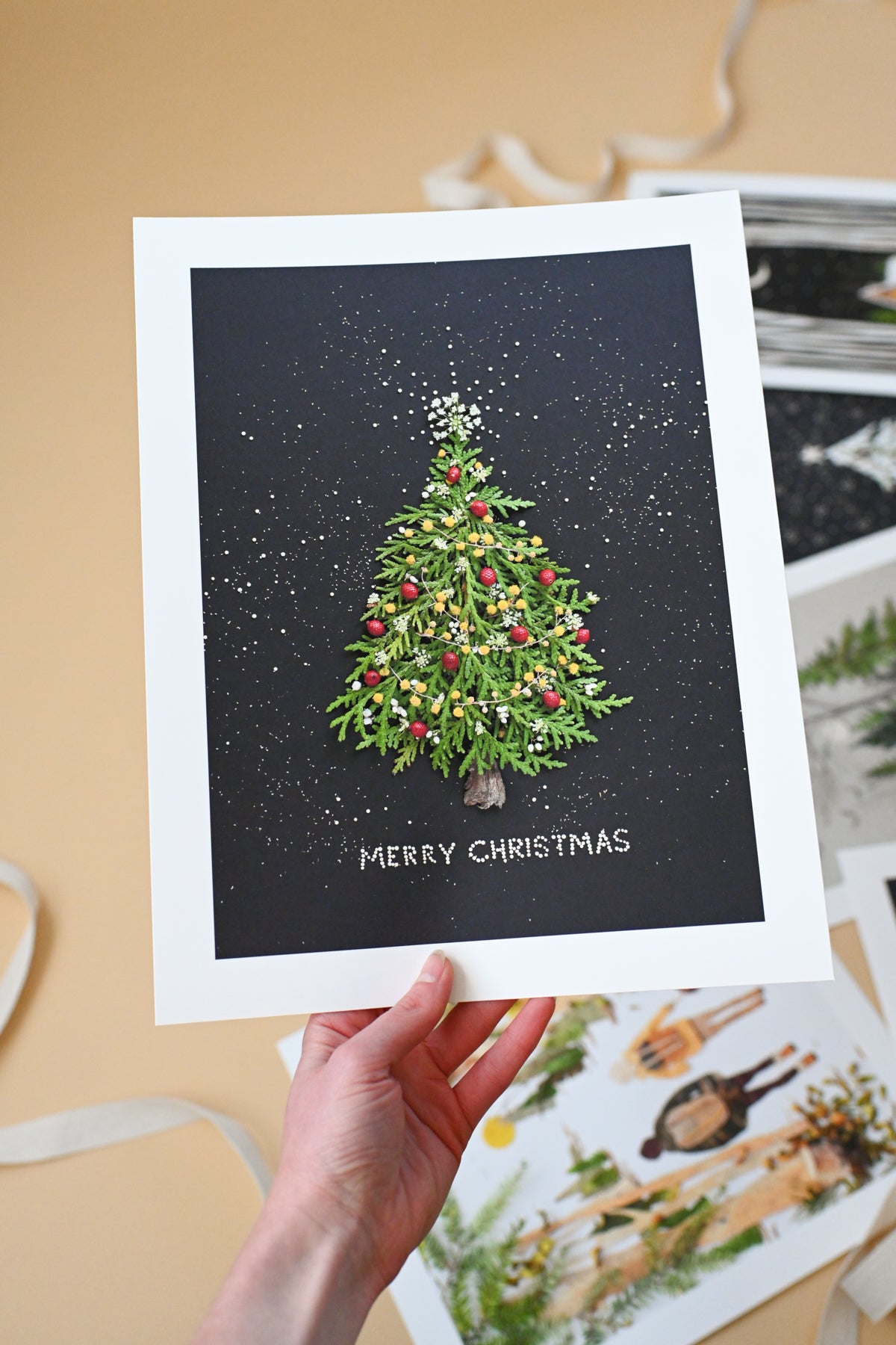 "Merry Christmas" Flower Print
