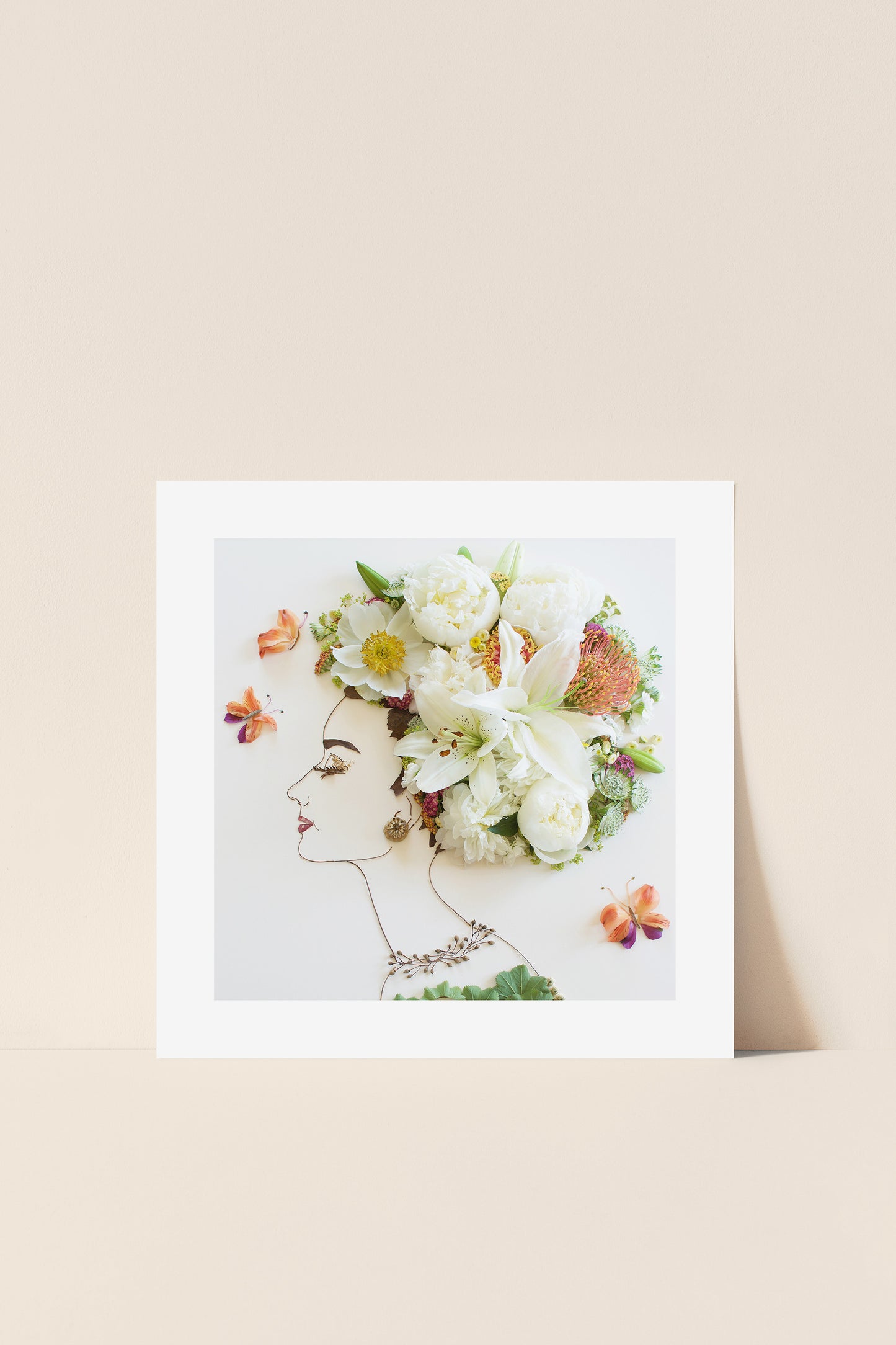 "Breakfast at Tiffany's" Flower Print - Sister Golden