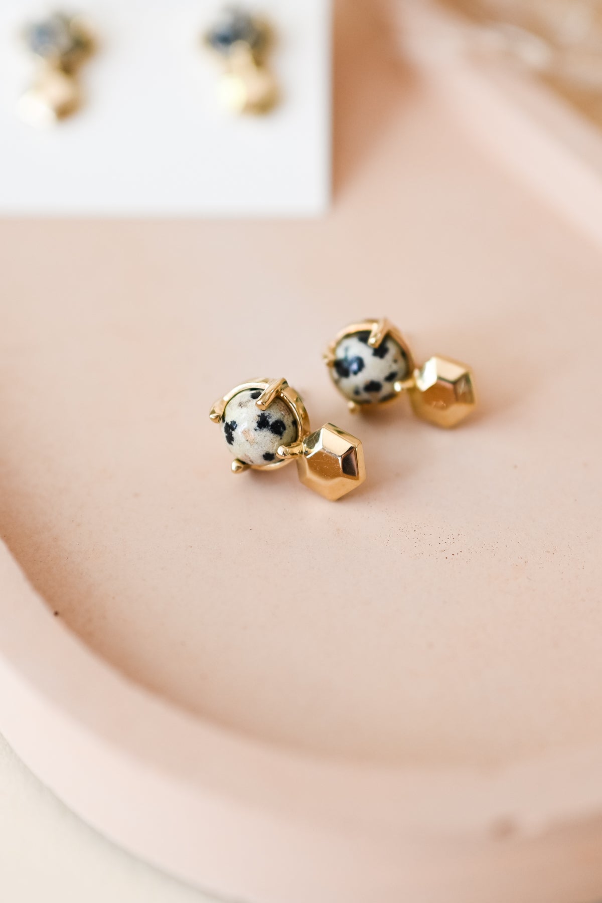 Claudette Studs