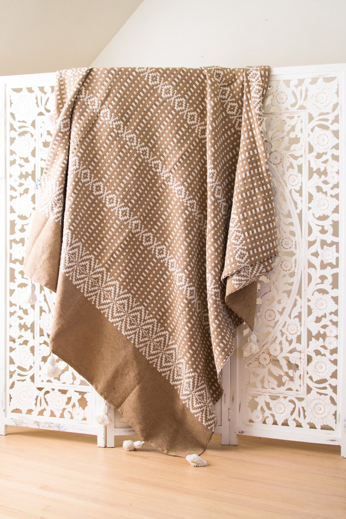 Tissage Embroidered Blanket