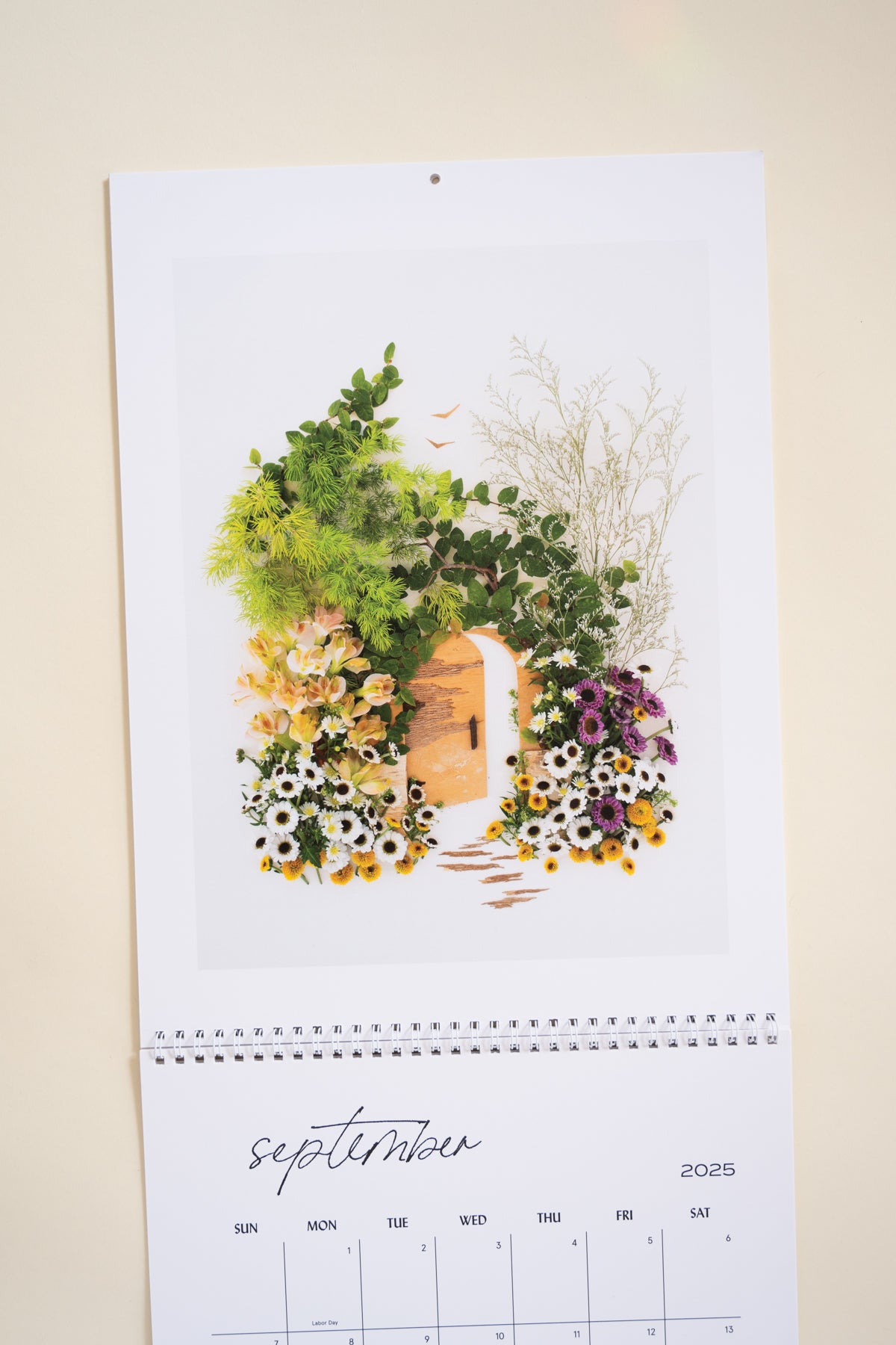 2025 Flower Art Calendar