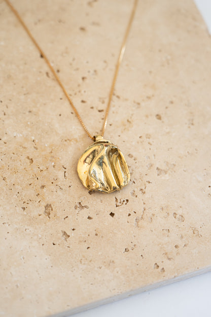 Gold Panamint Folded Pendant Necklace