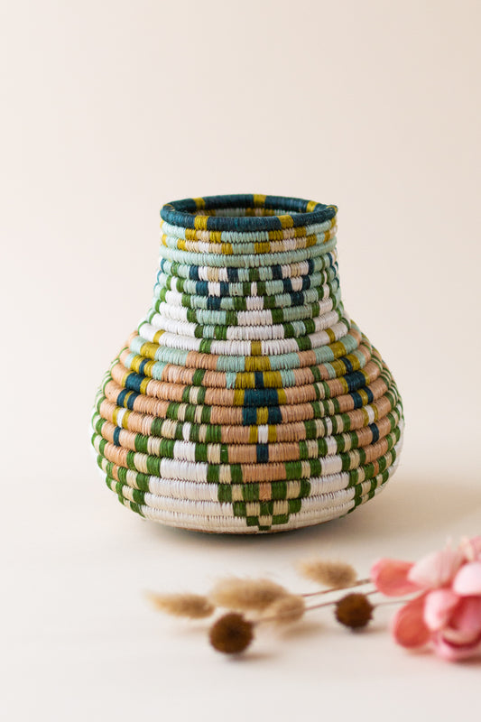 Tierra Rangi Basket Vase