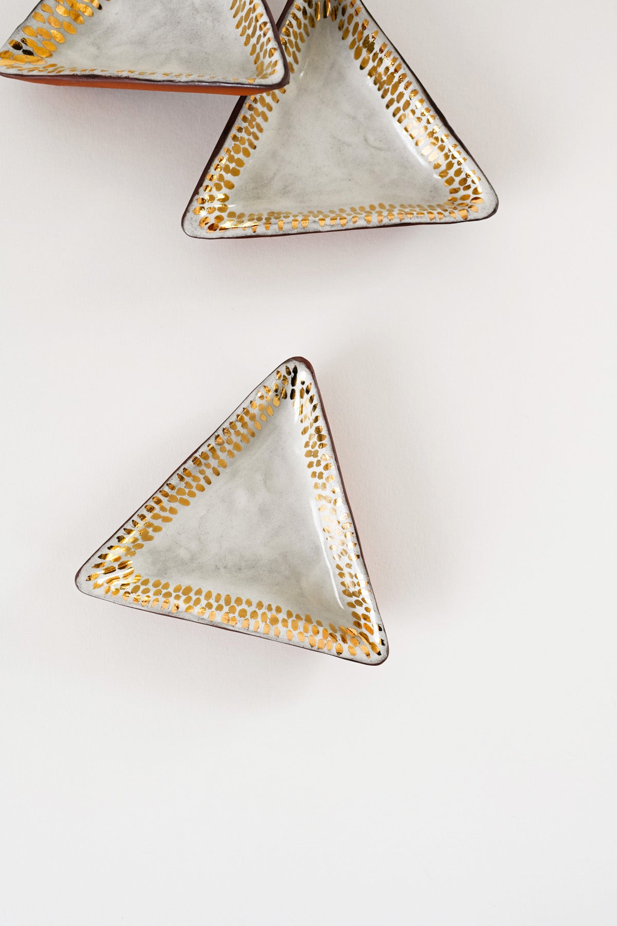 Gold Dash Triangle Dish